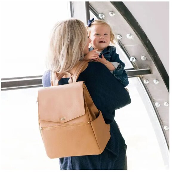 FRESHLY PICKED CLASSIC DIAPER BAG - Picture 2 of 3